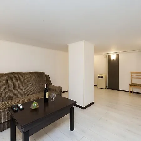 Riviera Apartment
